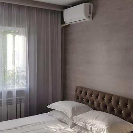 Sapar Budget Hotel Shymkent Exterior foto